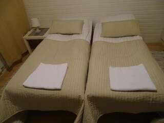 Курортные отели Lomakeskus Koivukankare Каарина Двухместный номер с 1 кроватью или 2 отдельными кроватями, общая ванная комната-14